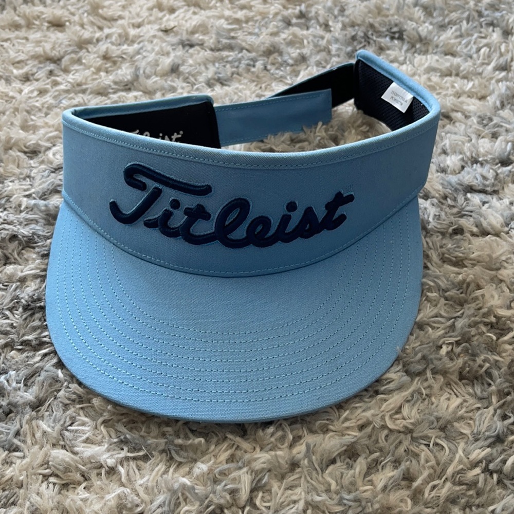Titleist golf visor